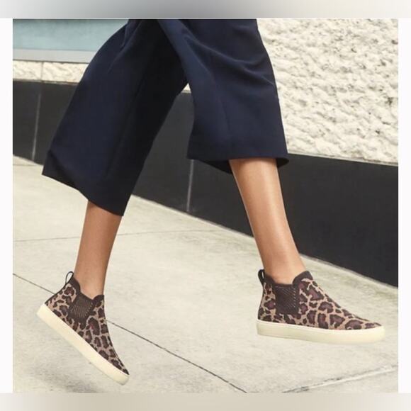 Rothy’s The Chelsea Wildcat Print Pull On Ankle Booties - Picture 1 of 16